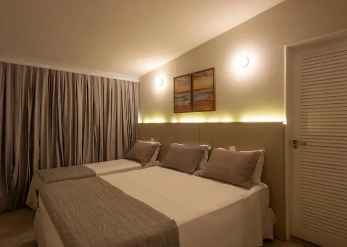 Malibu Plaza Hotel